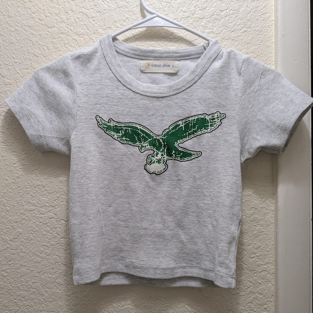 Ocean Drive Gray Crop Top with Green Eagle